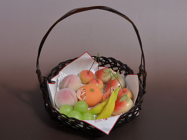 雛菓子籠盛り